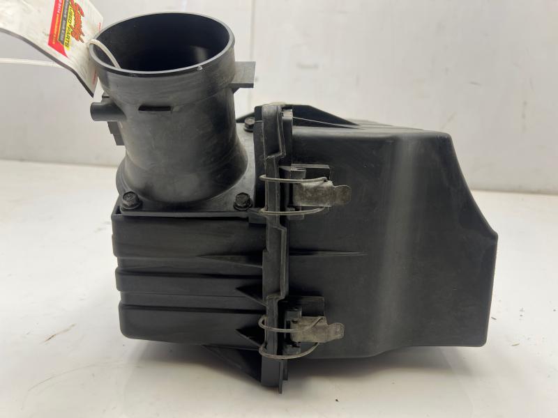 2003 - 2005 Lincoln Aviator Air Cleaner Box Assembly OEM 2C5Z9600AB