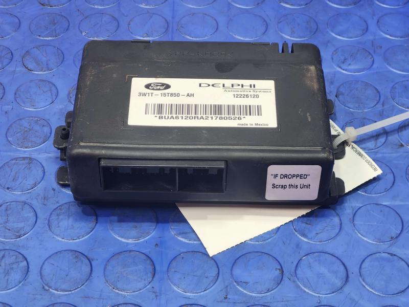 2003 Lincoln Towncar Rear Park Assist Control Module Genuine OEM Part 3W1T-15T850-AH