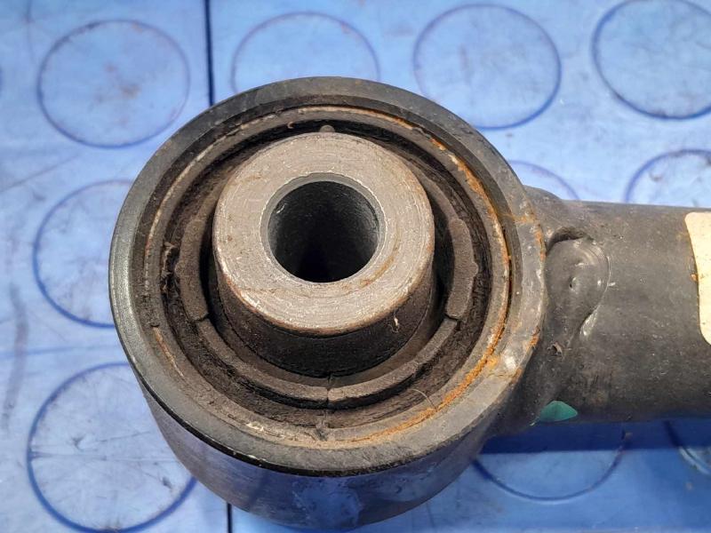 2021 Tesla Model 3 Lower Control Arm Rr