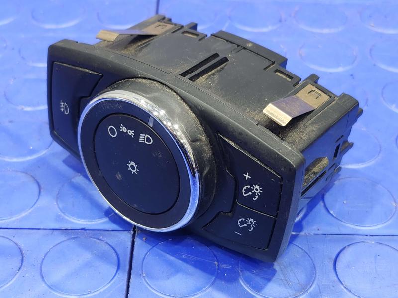 2018 Ford Transit Connect Headlight Switch (Dash Mtd)
