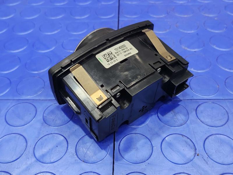 2018 Ford Transit Connect Headlight Switch (Dash Mtd)