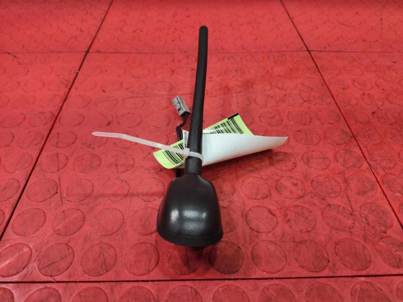 2019-2020 Nissan Versa Radio Antenan Assembly Genuine OEM Part 282B35RL0A