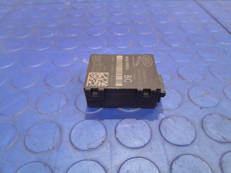 2018 Jaguar XE TPMS Tire Pressure Monitor Control Module OEM HY32-14F012-BC
