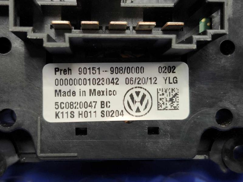 2013 Volkswagen Beetle Heater A/C Control