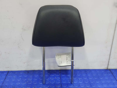 2020 Volkswagen Passat Headrest