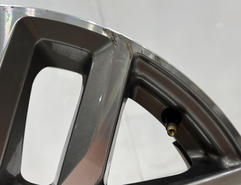 2019 GMC Acadia Wheel