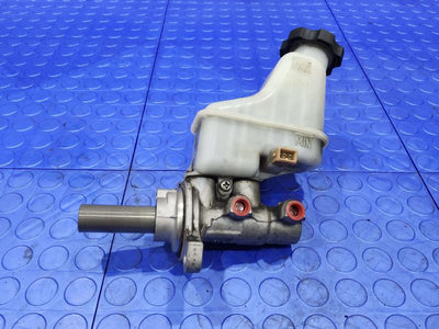 2011 Kia Sorento Master Cylinder