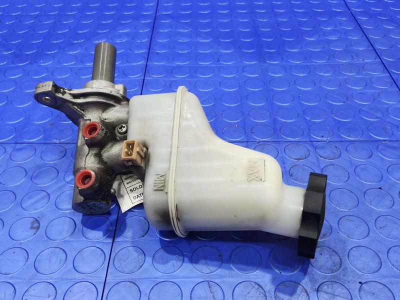 2011 Kia Sorento Master Cylinder