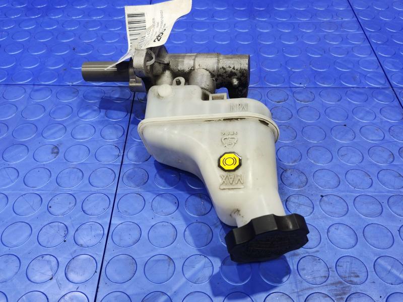 2011 Kia Sorento Master Cylinder
