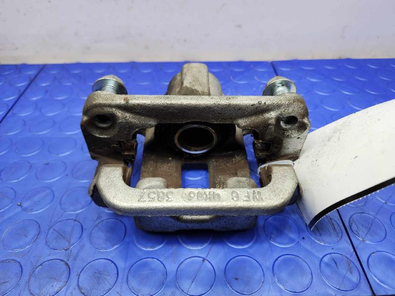 2015 Nissan Leaf Caliper