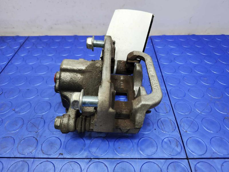 2015 Nissan Leaf Caliper