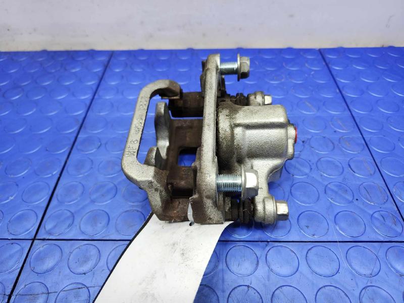 2015 Nissan Leaf Caliper