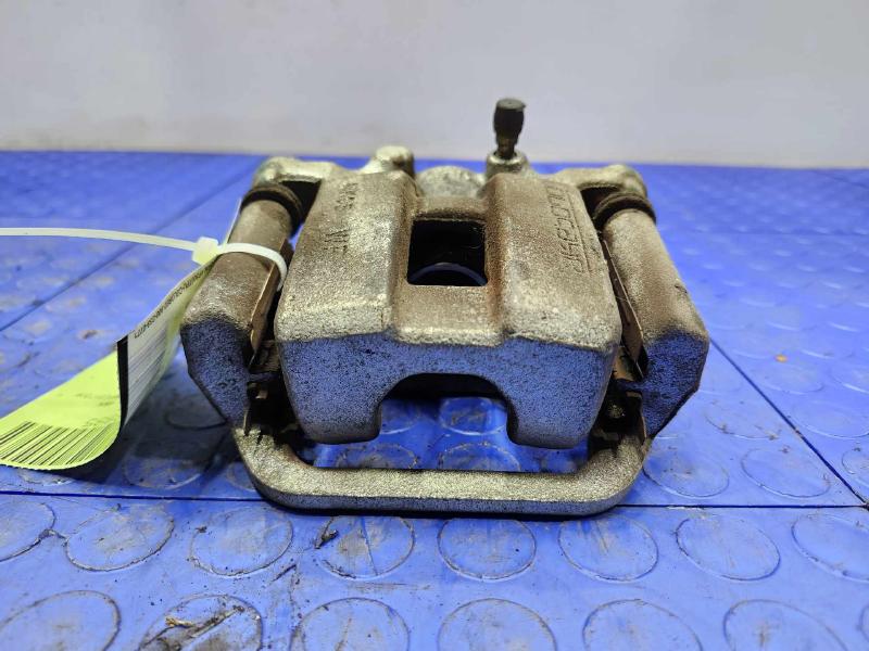 2015 Nissan Leaf Caliper