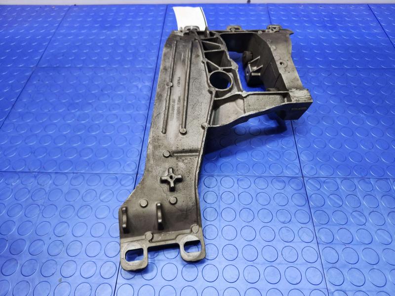 2017 Jaguar XE F-Pace 2.0L AWD Transmission Support Crossmember OEM T2H7383