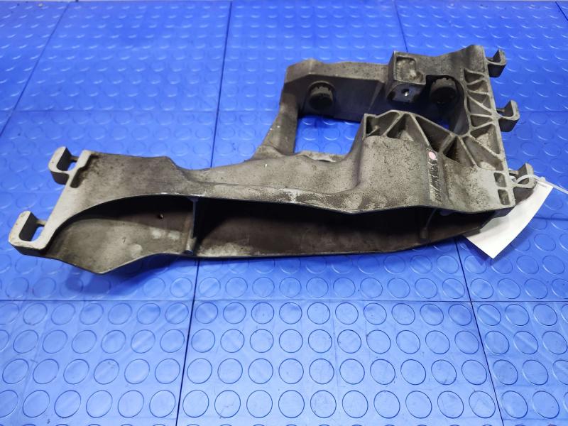 2017 Jaguar XE F-Pace 2.0L AWD Transmission Support Crossmember OEM T2H7383