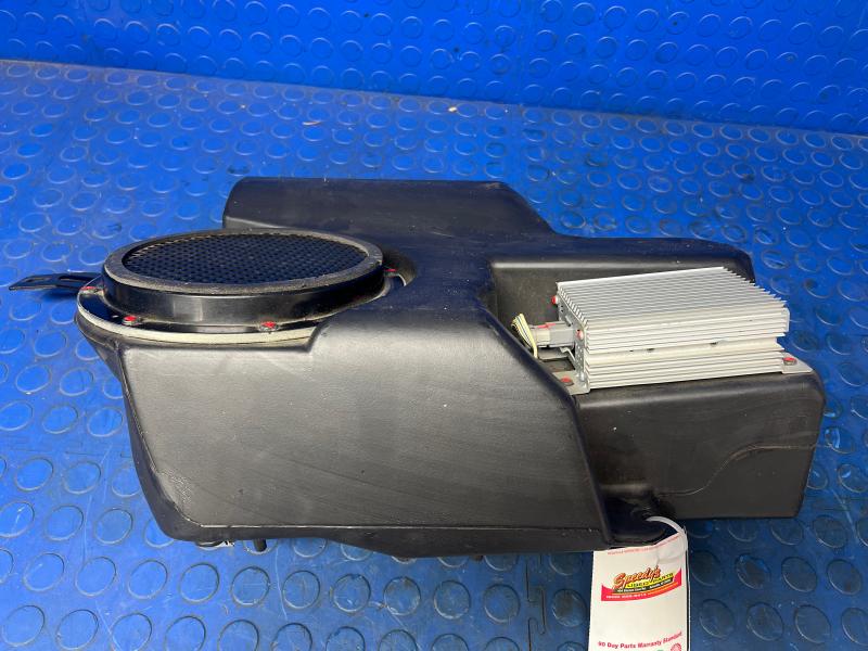 2009-2012 Ford Flex Subwoofer Box Assembly With Module Sony OEM 8A8T18C804AD