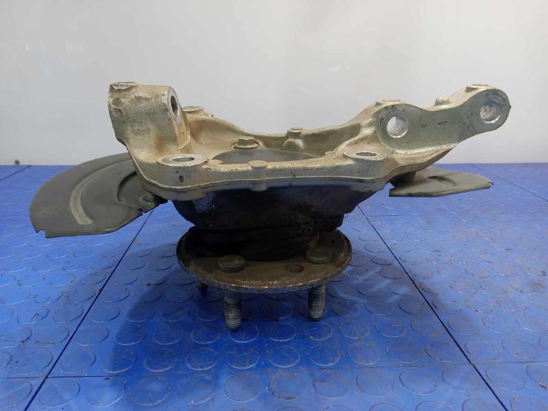 2014 Cadillac CTS Spindle Knuckle Front