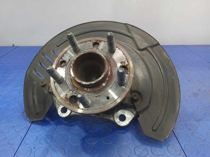 2014 Cadillac CTS Spindle Knuckle Front