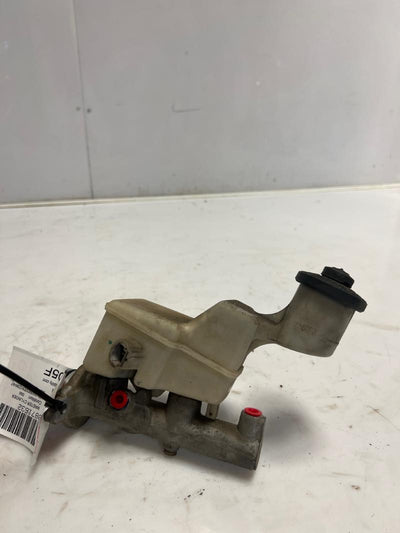 2003 - 2008 Toyota Corolla Brake Master Cylinder Assembly w/o ABS ONLY OEM 4720102320