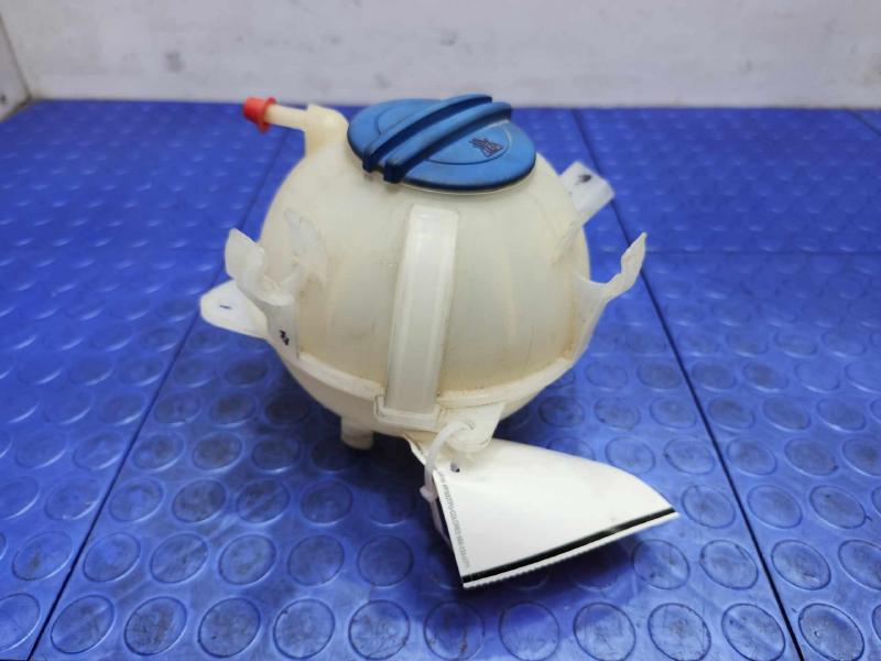 2013 Volkswagen Beetle Coolant Recovery Bottle