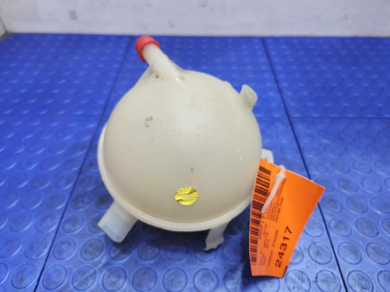 2013 Volkswagen Beetle Coolant Recovery Bottle