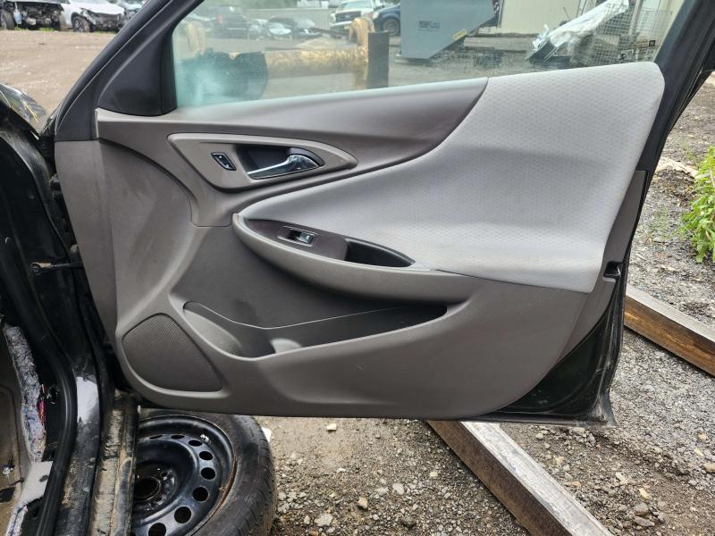 2017 Chevrolet Malibu Front Door Trim Panel