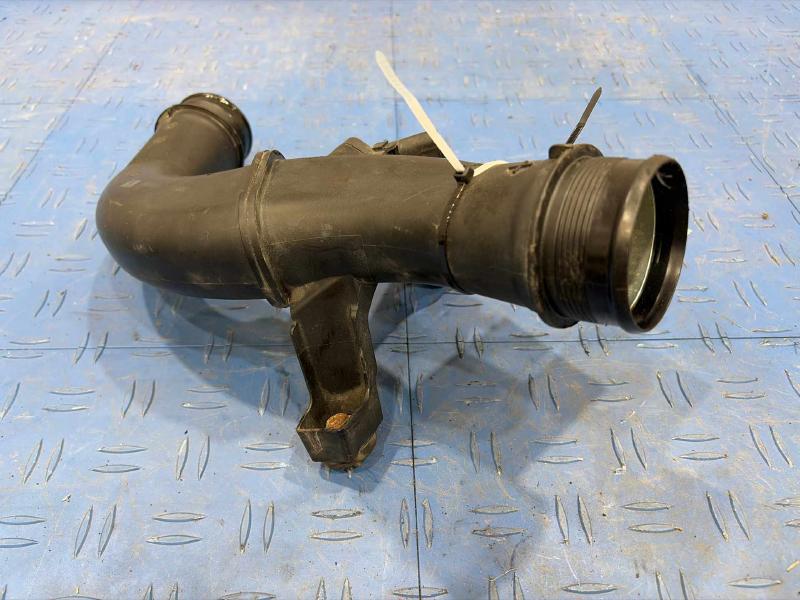 2015 Volkswagen Passat Intercooler Pipe