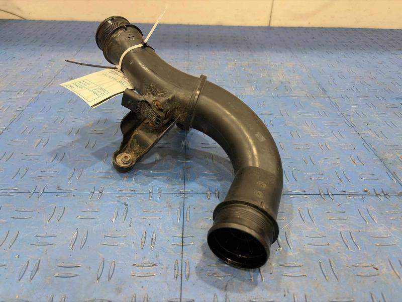 2015 Volkswagen Passat Intercooler Pipe