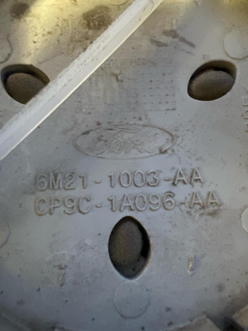 2015 Ford Focus Center Cap