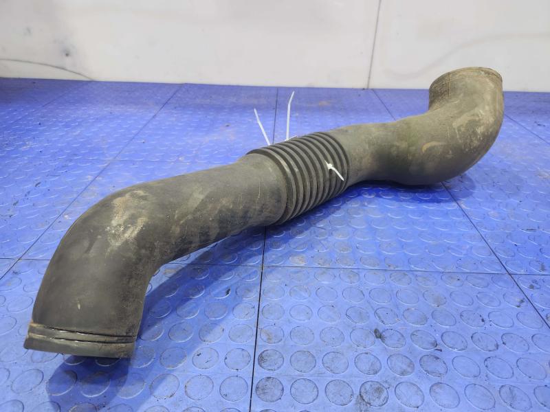 1988-1993 Isuzu NPR 3.9L Diesel OEM Engine Air Intake Hose Tube Genuine Part