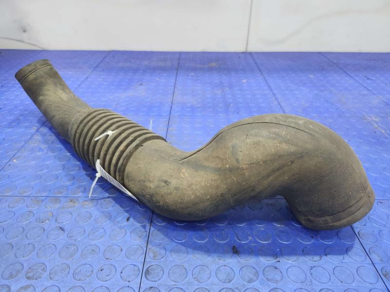 1988-1993 Isuzu NPR 3.9L Diesel OEM Engine Air Intake Hose Tube Genuine Part