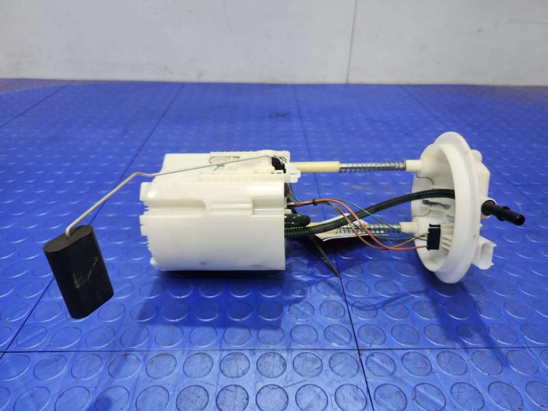 2008-2012 Jeep Liberty Fuel Pump Assembly Genuine OEM Part 52129201AE