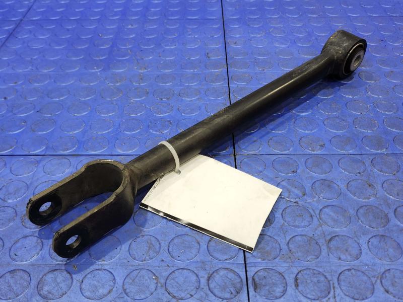 2013 Chrysler 300 Lower Control Arm Rr