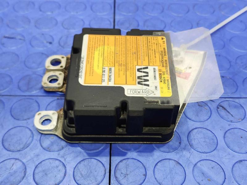 2014 Nissan Versa Chassis Brain Box