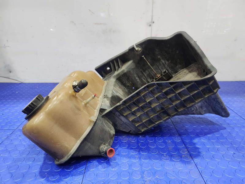 2008 Ford F-250 Super Duty Coolant Recovery Bottle