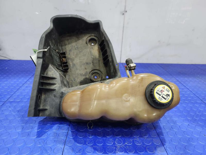 2008 Ford F-250 Super Duty Coolant Recovery Bottle