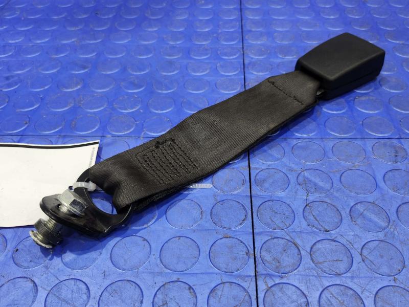 2011 Maserati Quattroporte Rear Seat Belt