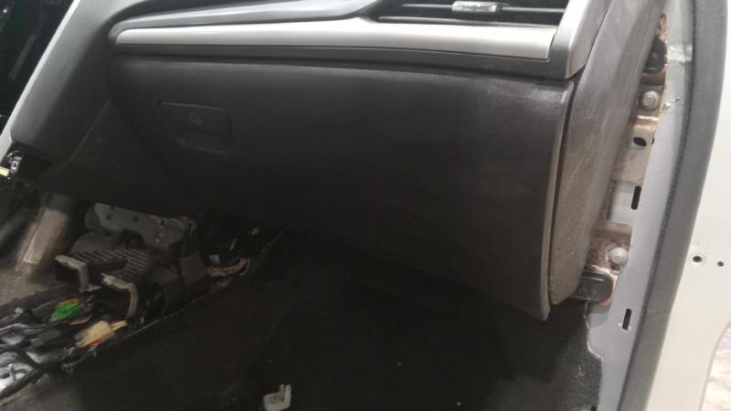 2014 Ford Fusion Glove Box