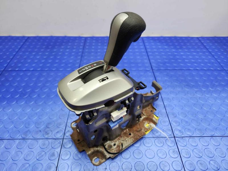 2008-2009 Honda Accord Automatic Transmission Gear Shifter Assembly OEM 54200TA5A51