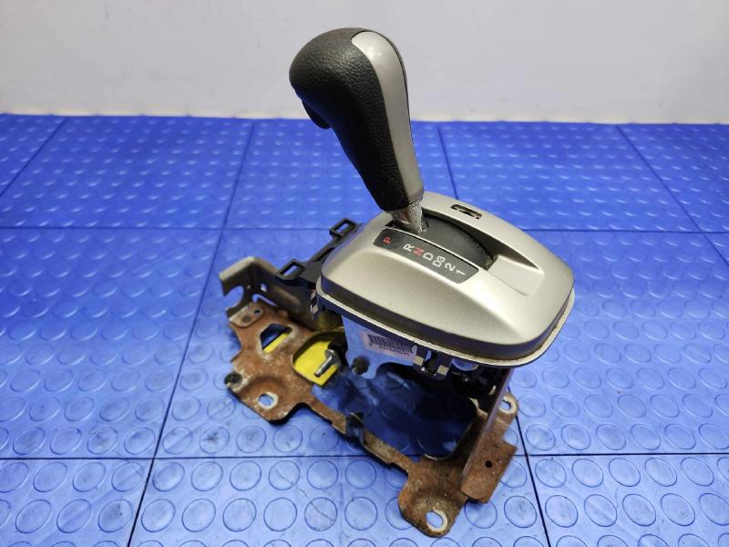 2008-2009 Honda Accord Automatic Transmission Gear Shifter Assembly OEM 54200TA5A51