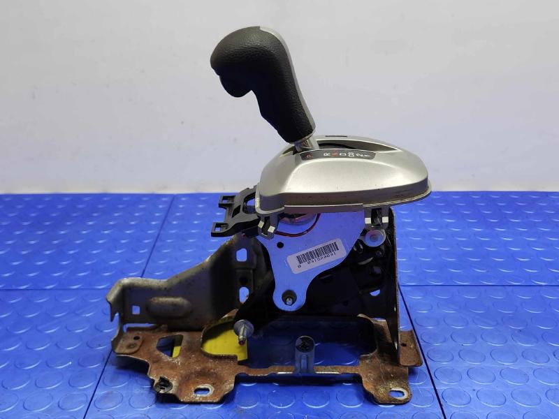 2008-2009 Honda Accord Automatic Transmission Gear Shifter Assembly OEM 54200TA5A51
