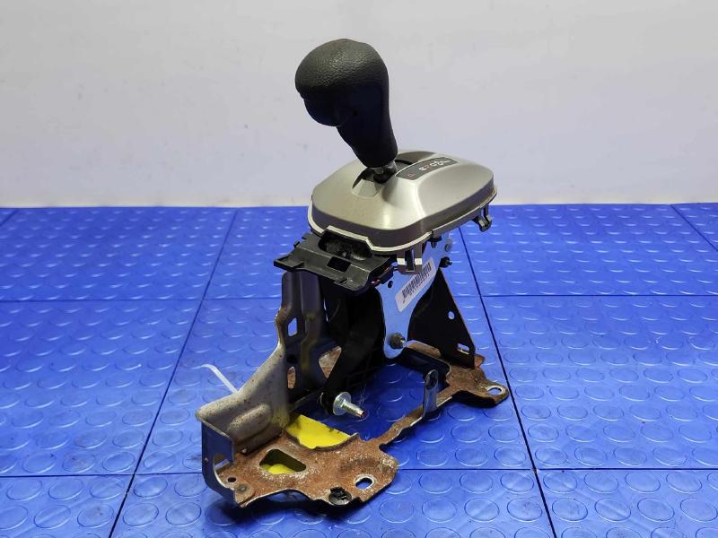 2008-2009 Honda Accord Automatic Transmission Gear Shifter Assembly OEM 54200TA5A51
