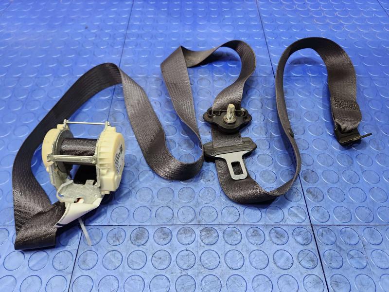 2015 Chevrolet Camaro Rear Seat Belt