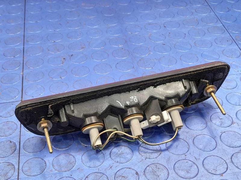 2004 Toyota Tacoma 3Rd Brake Light Avoidance Lamp