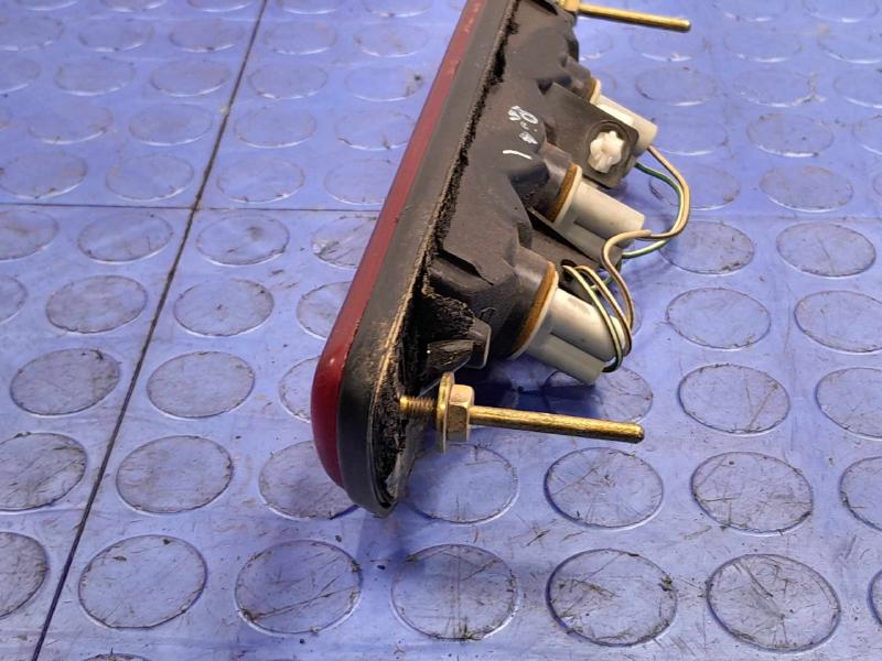 2004 Toyota Tacoma 3Rd Brake Light Avoidance Lamp