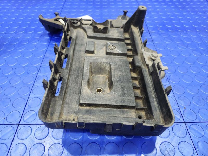 2010-2018 Volkswagen Jetta Battery Tray Genuine OEM Part 1KM915333