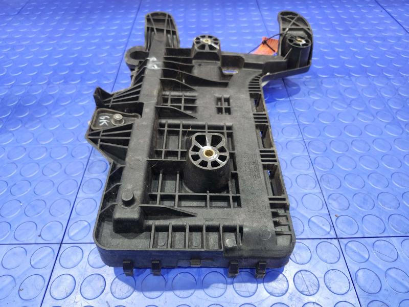 2010-2018 Volkswagen Jetta Battery Tray Genuine OEM Part 1KM915333