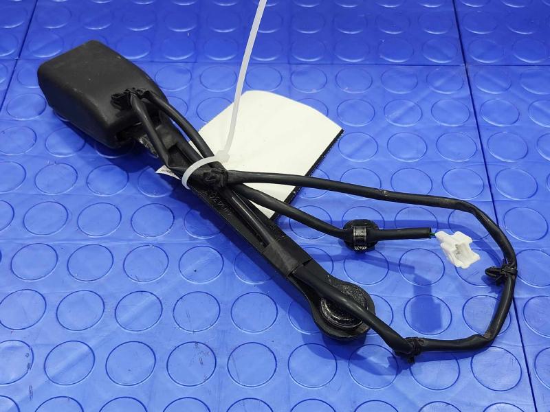 2015 Nissan Rogue Front Seat Belt