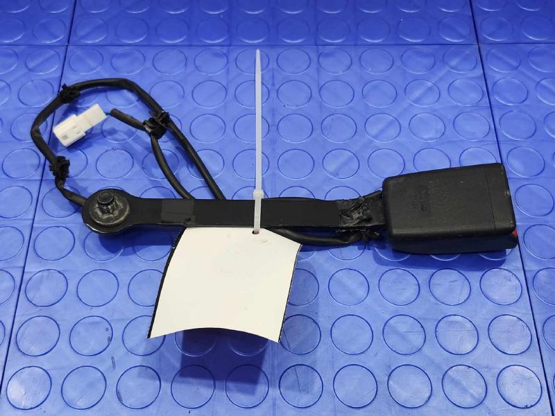 2015 Nissan Rogue Front Seat Belt