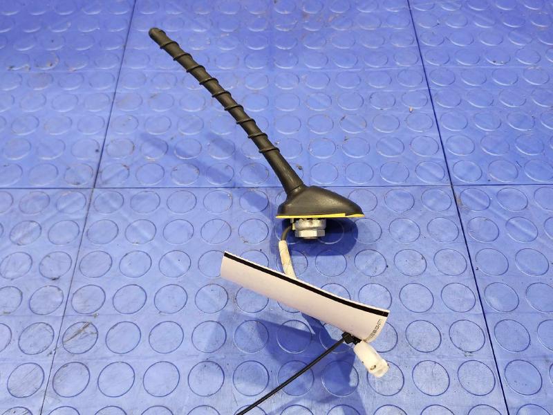 2011-2015 Toyota Prius Radio Antenna Assembly with Bluetooth OEM 8676047041